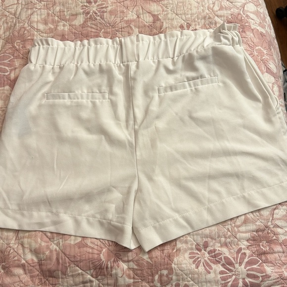 CISONO women shorts Large - Picture 2 of 3
